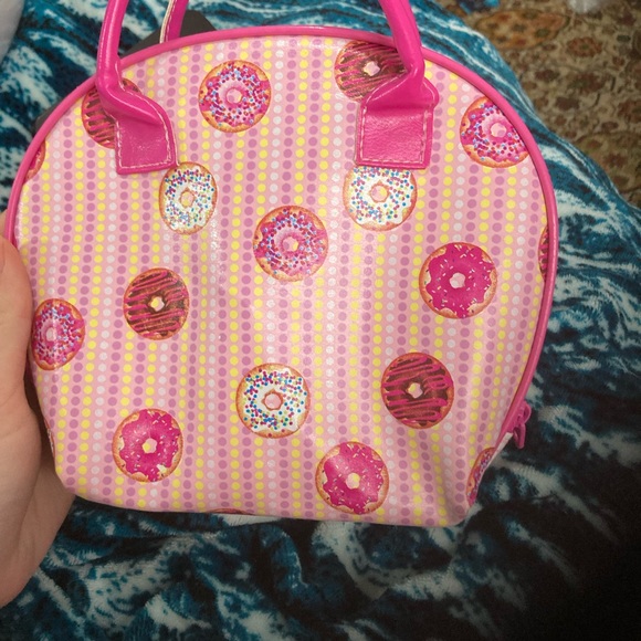 Y2K doughnut themed make up case - Picture 2 of 4